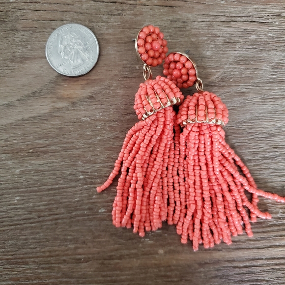 Coral beaded earings NWOT - Picture 4 of 4